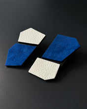 Load image into Gallery viewer, Angl Earrings E193 Blue