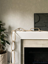 Load image into Gallery viewer, Large Links Leather Chain