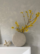 Load image into Gallery viewer, Flow Leather Table Accent