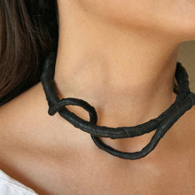 Load image into Gallery viewer, BEND Sculptural Choker C020 Black