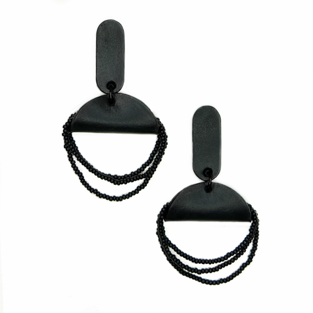 Noir Bead Earrings E154