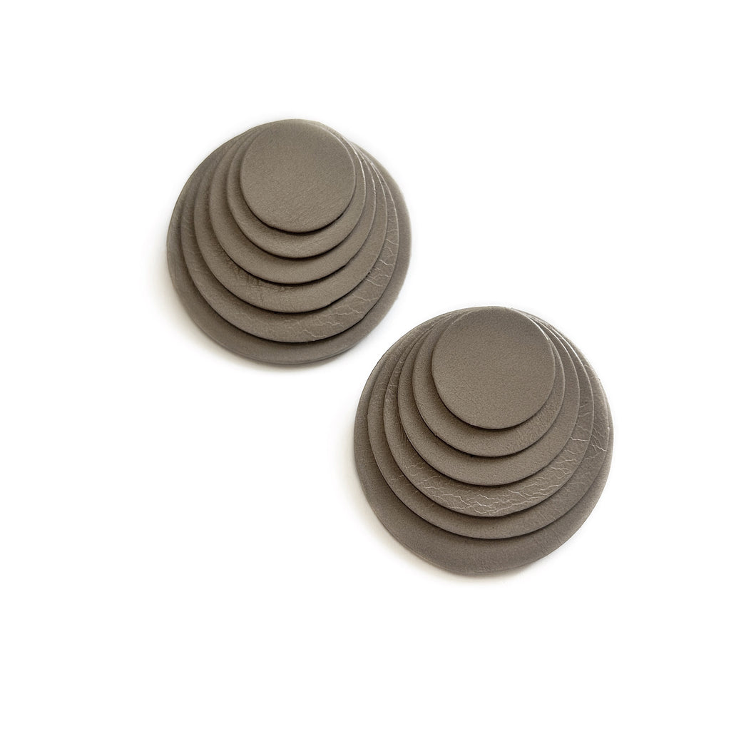 Layered Leather Studs E180 Taupe