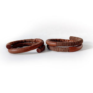 Unisex leather bracelet carefully and ethically handcrafted from leather scraps, modern and stylish men and women bracelet, fits any size