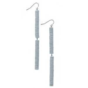 Elevate your style with these unique and elegant Double Bar Dangle Earrings. With a minimalist design featuring two sleek leather bars, they are perfect for any occasion. Made with high-quality materials, they are comfortable to wear all day long. 